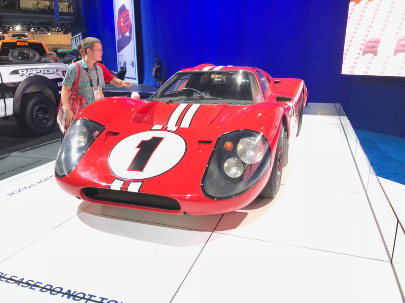 Illustration for article titled Some Random Photos from SEMA day 2...